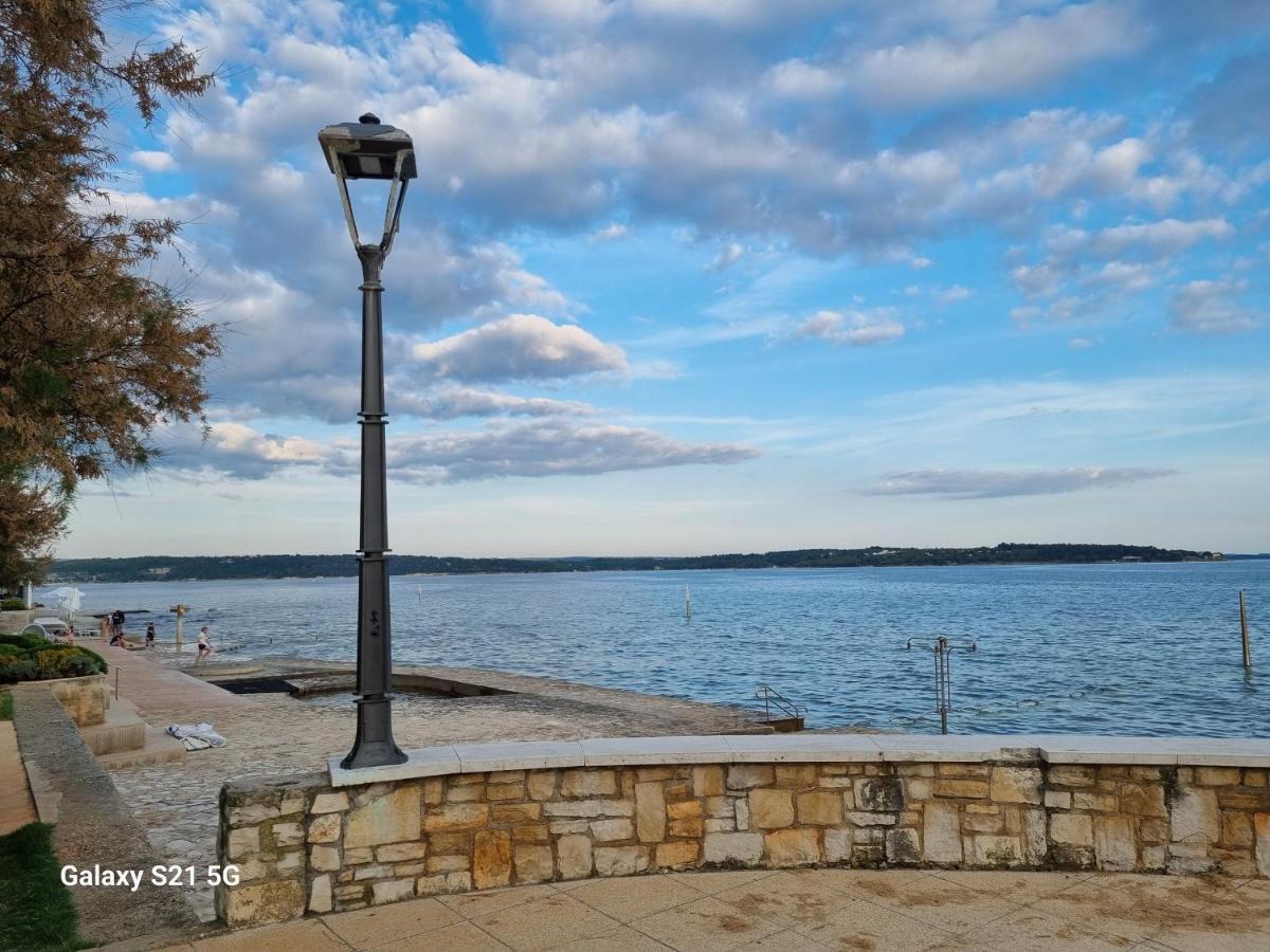 Apartment Rivarela Blu - Newly Renovated And Top Location Near Sea Novigrad Istria Buitenkant foto