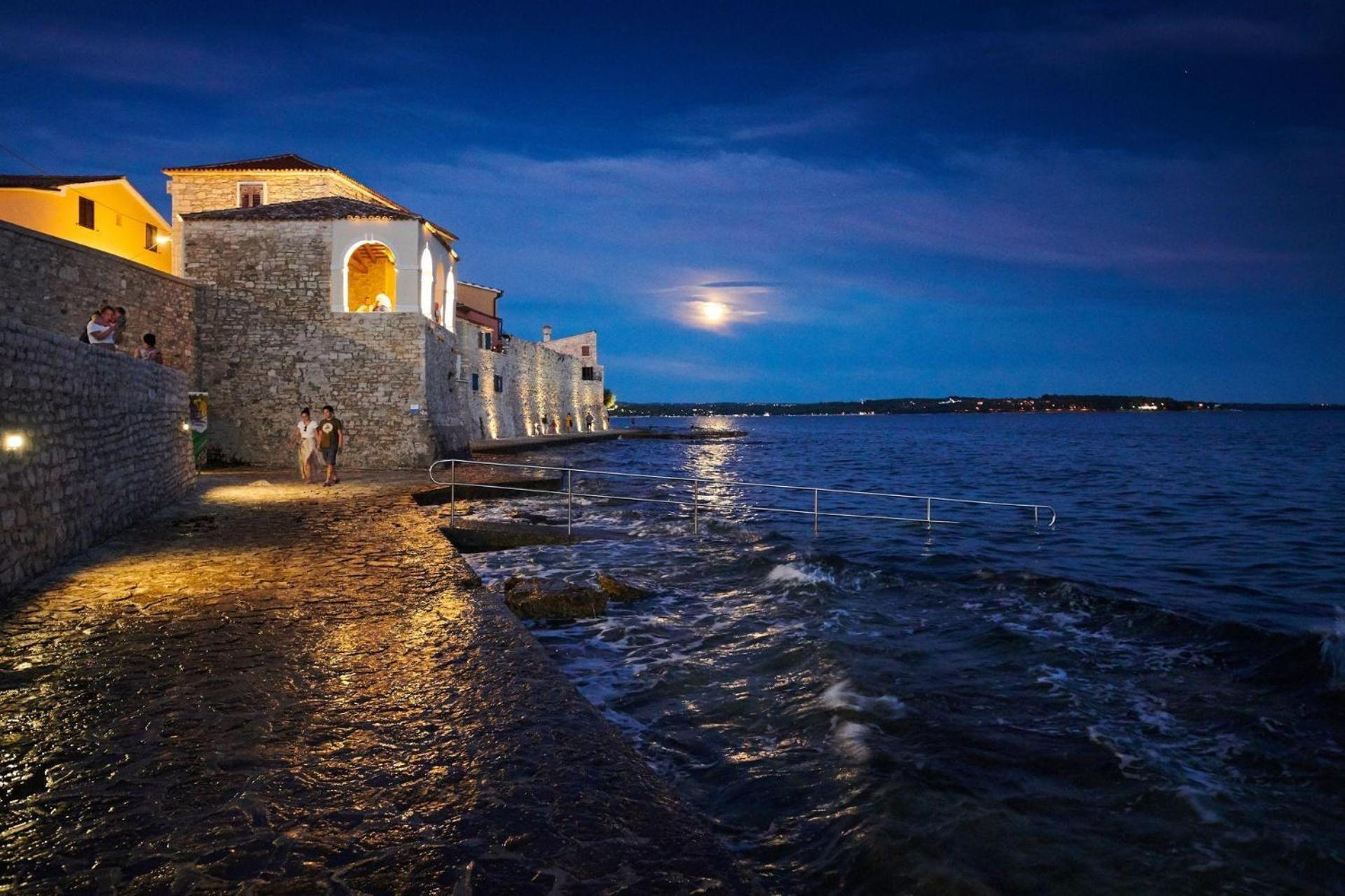 Apartment Rivarela Blu - Newly Renovated And Top Location Near Sea Novigrad Istria Buitenkant foto